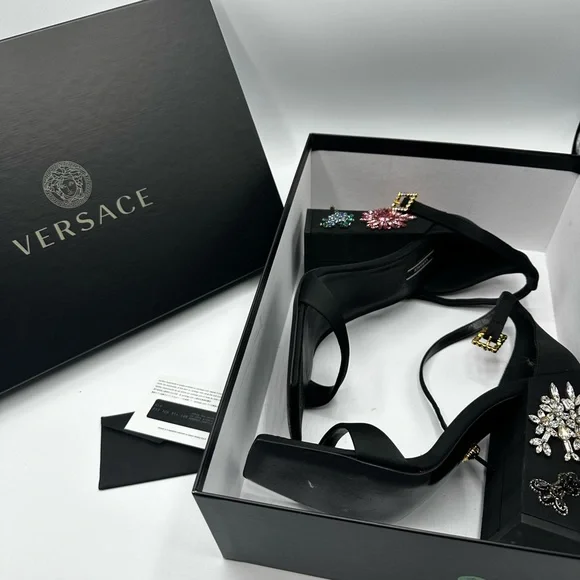 Versace Heels with Stones size 38 - Picture 9 of 10